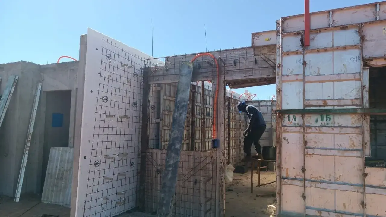 Andamento da obra do Amplo Park em setembro de 2026
