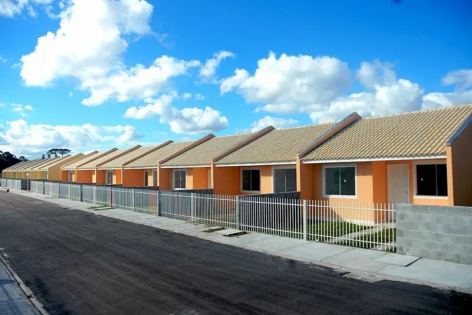 Foto do Residencial Paraíso entregue em 2012, publicada pela Rottas