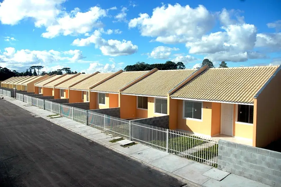 Foto do Residencial Paraíso entregue em 2012, publicada pela Rottas